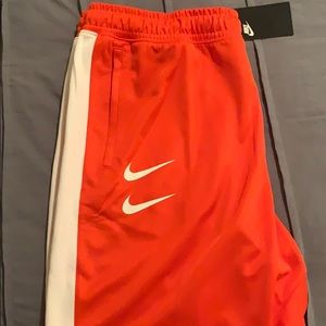 Nike sweats, taper leg, standard Fit